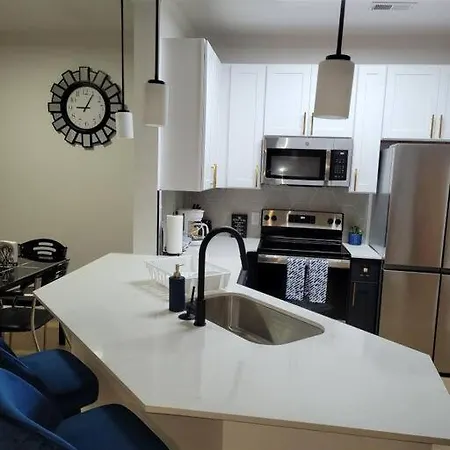 South Charlotte'S Cozy & Modern Apartment